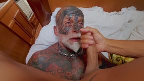 Anal Bareback Trans Barely Fitting Inside Her and Huge Face Cumshot on Him