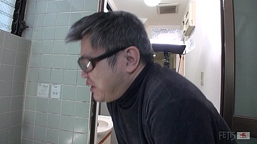 FETIS Too thick fetish scenes compression. Girls who immediately do blowjob after drinking piss! No.2 There is also their urination!(mix-27/FETIS.JP)