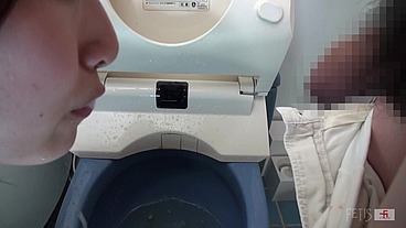 FETIS Too thick fetish scenes compression. Girls who immediately do blowjob after drinking piss! No.2 There is also their urination!(mix-27/FETIS.JP)