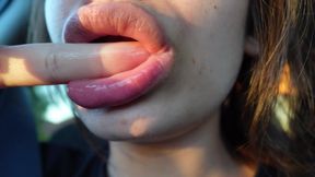 I hiccup and play with my mouth with my tongue and teeth in the car in 4k