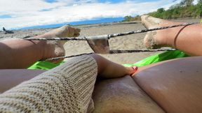 I Like to Touch Myself Until I Reach Orgasm on the Beach While Being Watched