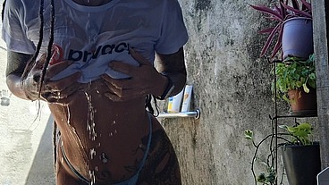 Taking a shower in the backyard while touching myself - Mahara brenda