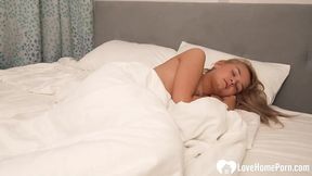 Using my naughty girlfriend's tight wet pussy