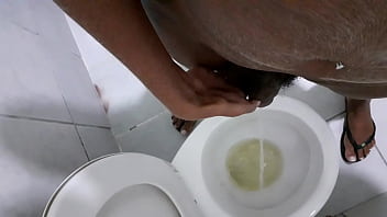 Amanda Goulart  Fazendo Chuva Dourada