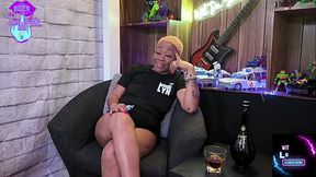 Who&rsquo_s Auntie Is This?