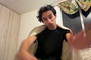 Majestic - Soft Gentleman Holding Pee in Talk