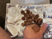 #87 お菓子に精子ぶっかけて美味しくいただきました