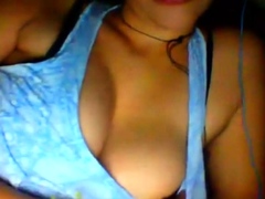 Sexy girl from Chile with great tits and lips