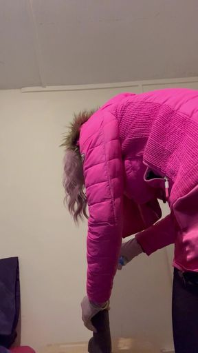 Jess Silk Rides Dildo