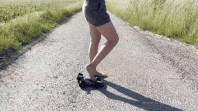 Sneaker-Girl Katha - Toy Car Crush Barefeet