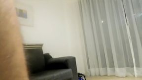 esposa ninfomana y muy puta se hace recojer el culo delante del marido y lo disfruta mucho
