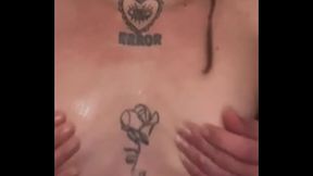 Hmmm... de la bave partout...