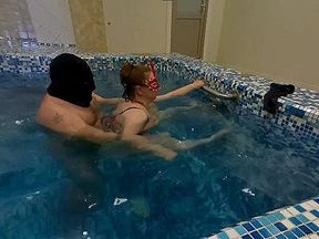 провела водные процедуры и была трахнута