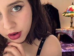 Amateur webcam babe dildo masturbation