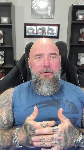 Consider This Before Dating a Bodybuilder