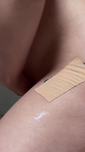 A Pregnant Wife with Contractions Couldn't Stand It and Milked Her Husband Hard During the Contractions