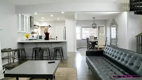 Jealous Mom eats pussy while her hot GF gets threesome in London