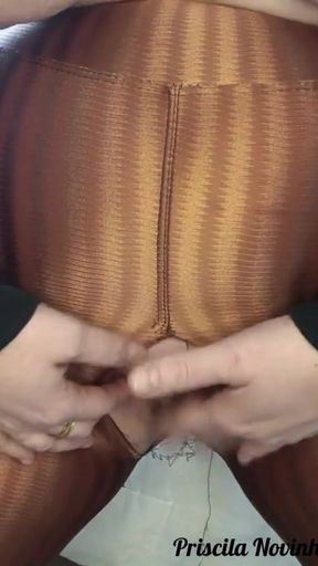 Stepmother notices that pants tore at the gym but were without panties. + Videos leave in the comments!!!!   Clip 1