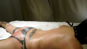 en este video completo les muestro la hermosa verga de uno de mis hijastros y el placer que me da cuando descarga toda su leche en mi culo y toda su furia en mi espalda