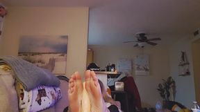 MizzErotique Footjob pov black nails