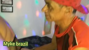 soraya carioca oficial me levou pra dormir na casa dela ela peredeu o sono entao ela foe deitar comigo e rolou muinto sex so anal