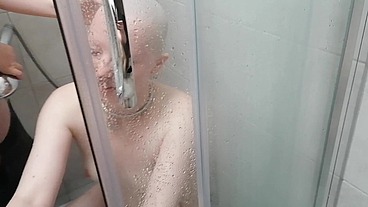 A little peak into the post-big-headshave shower where faeriewillow made sure I was thoroughly clean, while looking ridiculou...
