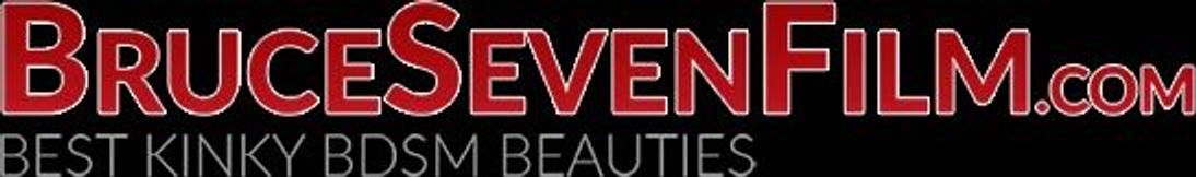 Submissive dyke's pussy licked and toyed by dominant babes