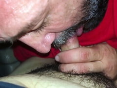 Amateur Daddy Leckt und Saugt