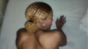 Que rica esta morena ebony que la culeo en cuatro y le gusta sentir y la termino eyaculando dentro de ella