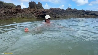 Sex at sea naughty blonde took a risk on the beach and was almost caught in the act