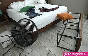 St Patricks Day prank on bro by stepsister Kyler Quinn and bff Freya Parker