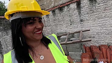 Trabalho e Tesão: A Masturbação Selvagem da Arquiteta em Plena Obra!