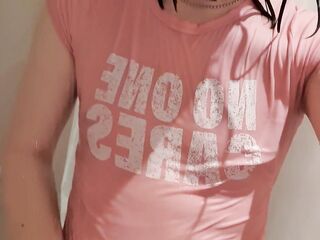 Greatly sexy t gal cums in the shower