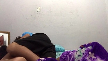 Na cama com ele Flakael sem camisinha