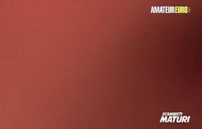 Outdoor Encounter: Passionate Affair with a Mature Woman in a Public Setting