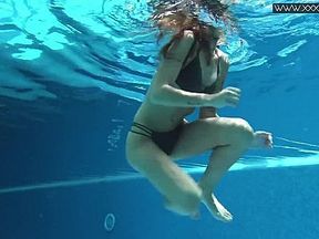 Tiffany Tatum shows sensual ass underwater