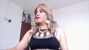 Latin milf seduces with fishnets stockings and hard dick rubbing into choking climax