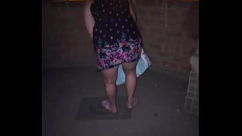 MADURA VENEZOLANA PILLADA EN LA CALLE