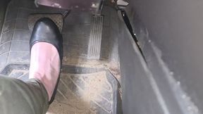 Evalynn flooring the pedal in black flats
