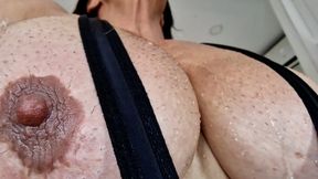 NEW ! EXTREME HAIRY PECS ARMS GRUNTING HIGH SWEATY HAIRY PUMPED FEMALE ROIDED MUSCLES GRUNTING DOMINANT ANGRY TESTO WORKOUT TOP PACK EXTREME FOR MOST CRAZY FEMALE BODYBUILDERS FANS!