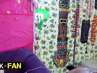 Construction Guy Dequan Pounds Tory Lane’s Gushing Cunt!