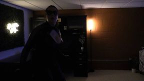 Jamie Cases The Wrong House!
