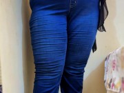 PAWG SHY 18+ TEEN EMPLOYEE MASTURBAT IN OFFICE WHEN BOSS IS NEXT DESK - JEANS & UNIFORM SAUDI GIRL