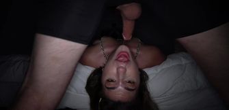Baddie with a tight pussy is into dominant oral