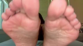 Eager Foot Bitch Rip-Off