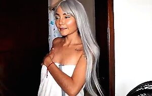 Mi madrastra embarazada me descubre follando con mi novio y se nos une-allison sweet