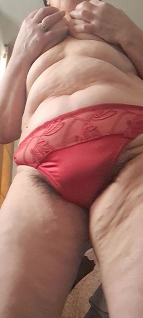 Stepmom's Long Pubic Hair Peeks Out of Her Panties