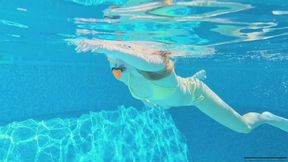 Underwater Scuba Swimming Ep 11 Featuring Tyler Lynn wmv