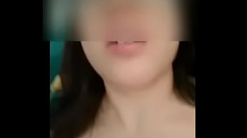 Mi esposa se masturba y me envia video