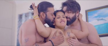 Sabar Ka Fal Hot Indian Web Series - Big ass desi in threesome